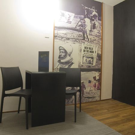 Icon Hotel North Edsa Кесон Сити Екстериор снимка