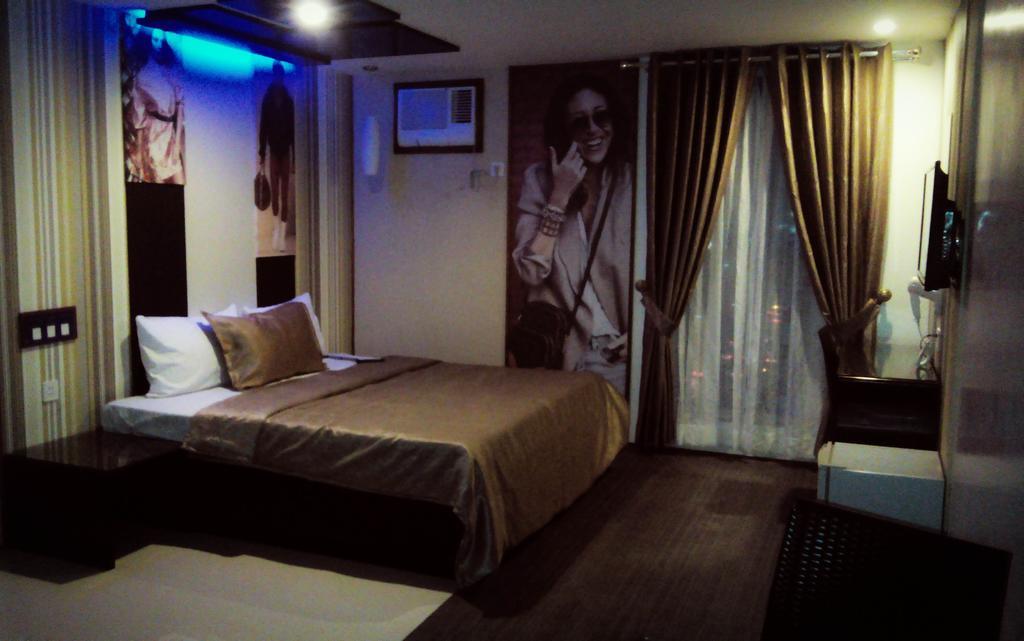 Icon Hotel North Edsa Кесон Сити Стая снимка
