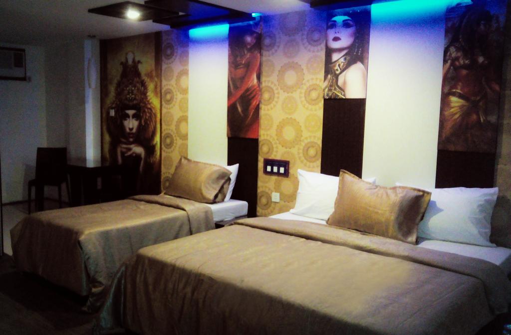 Icon Hotel North Edsa Кесон Сити Стая снимка