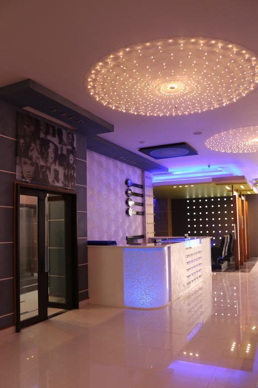 Icon Hotel North Edsa Кесон Сити Екстериор снимка