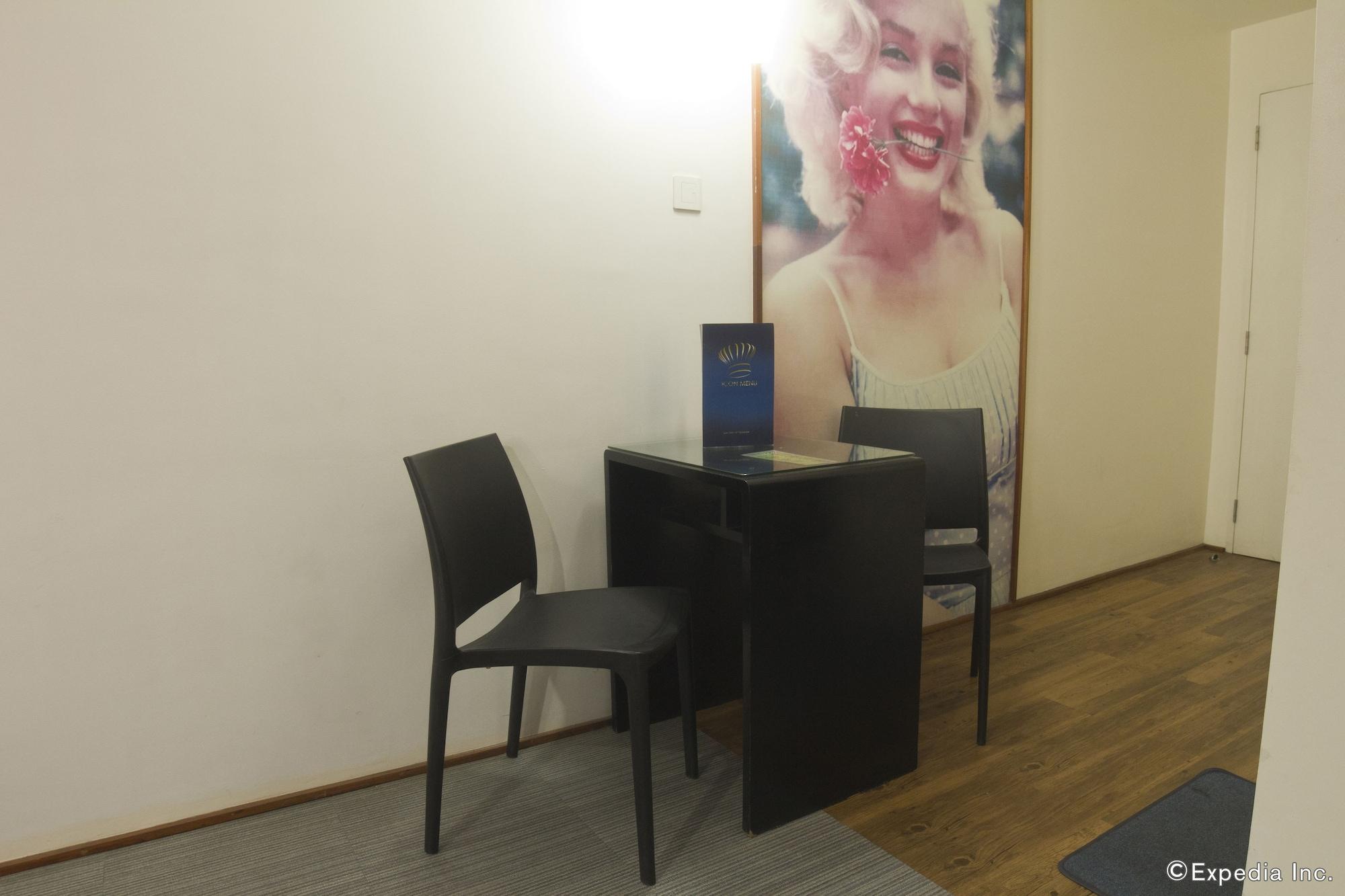 Icon Hotel North Edsa Кесон Сити Екстериор снимка