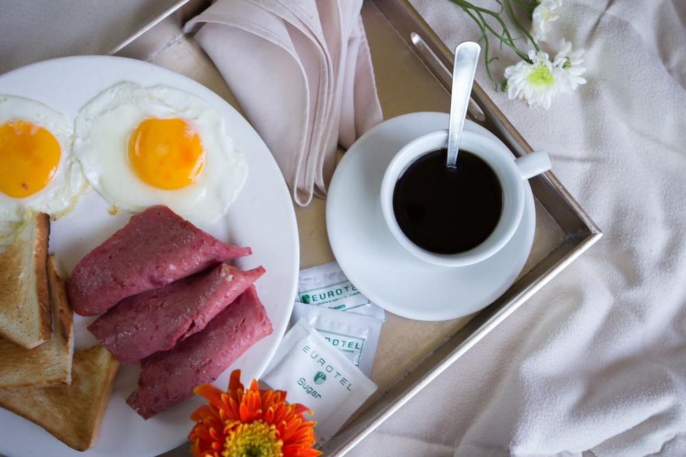 Icon Hotel North Edsa Кесон Сити Екстериор снимка