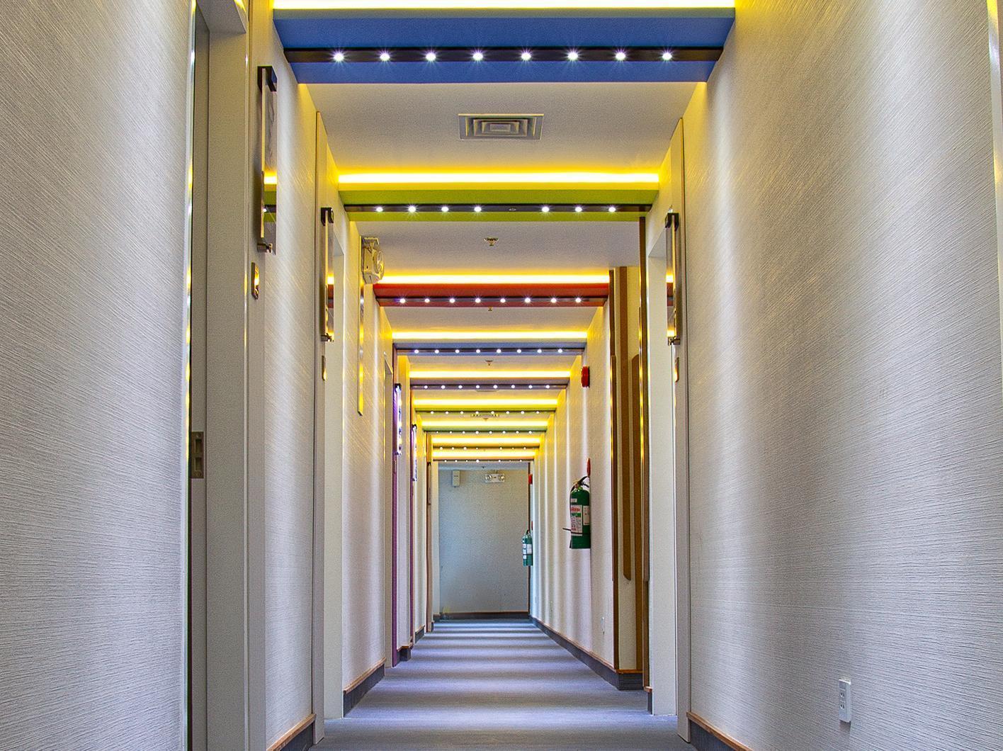 Icon Hotel North Edsa Кесон Сити Екстериор снимка