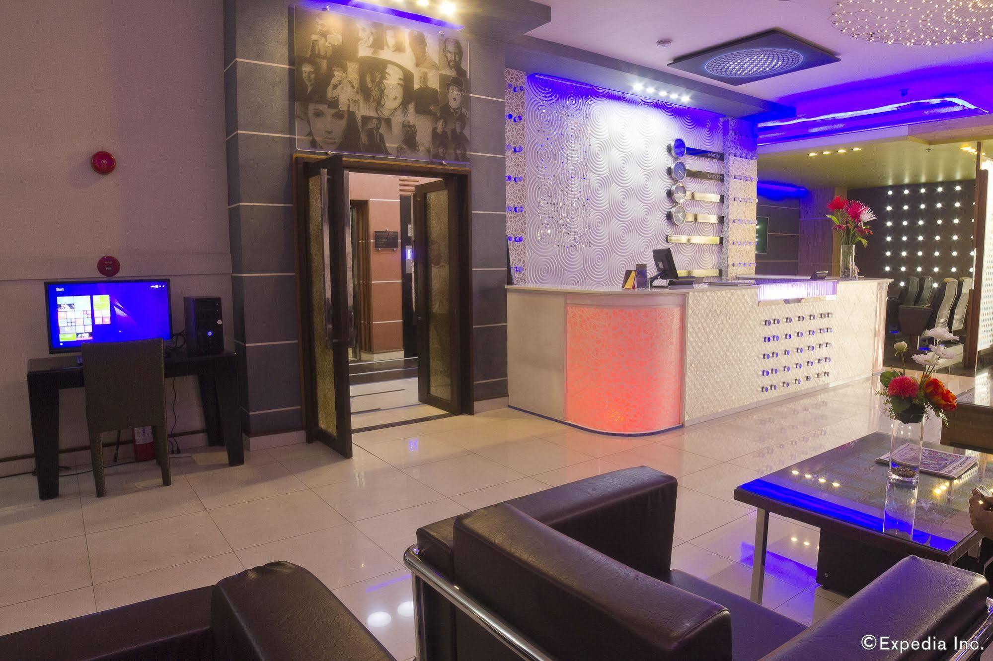 Icon Hotel North Edsa Кесон Сити Екстериор снимка